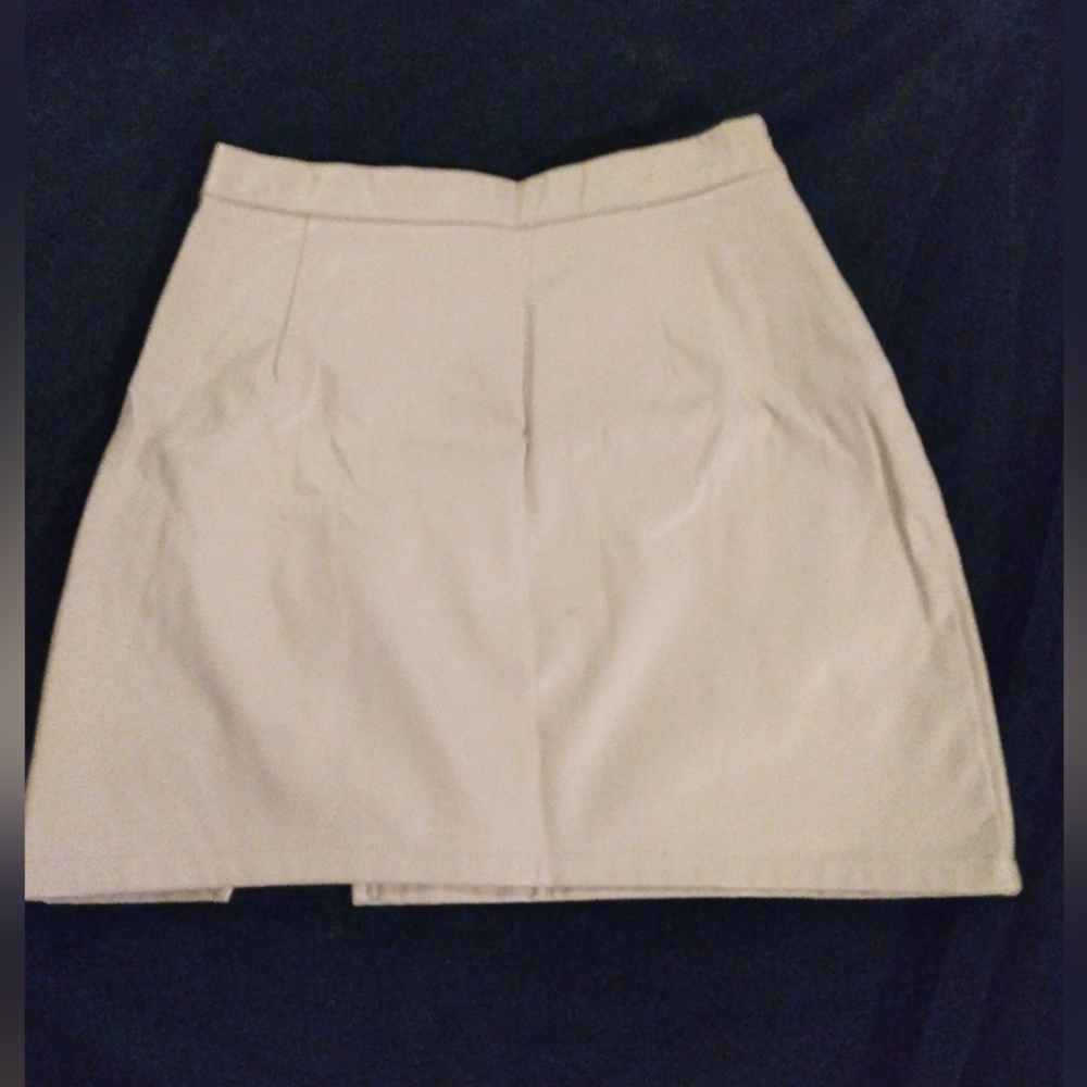Mini Skirt - Picture 3 of 7